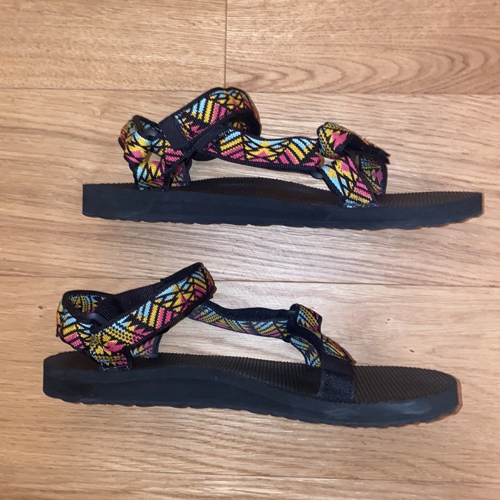 Teva Universal Original Geometric Sandals - Picture 8 of 8